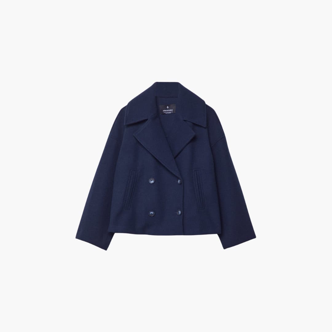 Women’s cropped jacket with double-breasted front and wide lapels