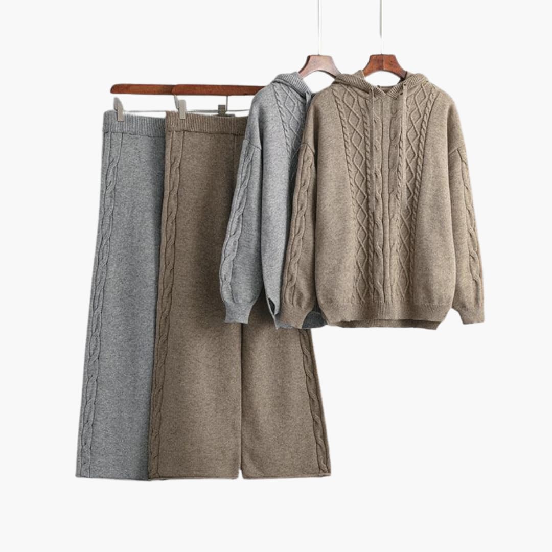 Women’s Lounge Set with Oversized Hoodie and Matching Wide-Leg Trousers