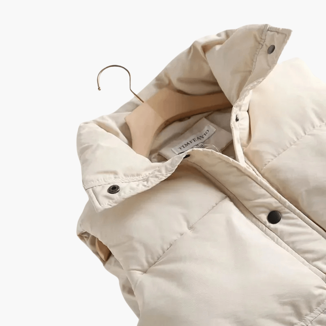Women’s Quilted Puffer Vest with Slim Fit and Lightweight Insulation