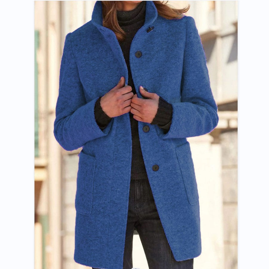Stand collar button coat with pockets in a slim fit