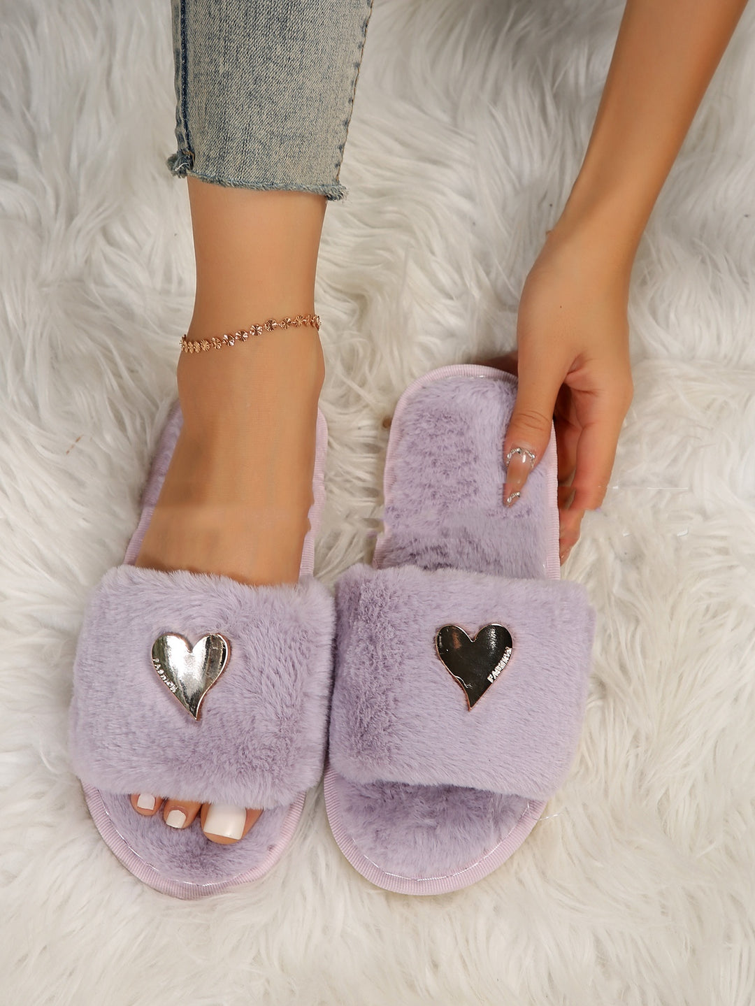 Furry Heart Slippers for Women, Faux Fur Flip-Flop Style