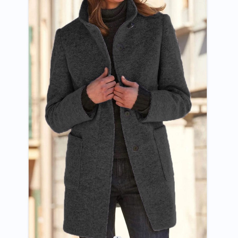 Stand collar button coat with pockets in a slim fit